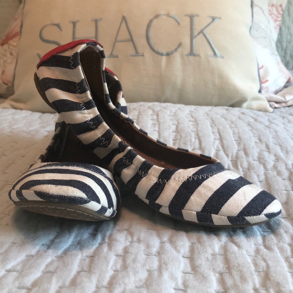 Lucky Brand Flats size 6.5/ fits size 6